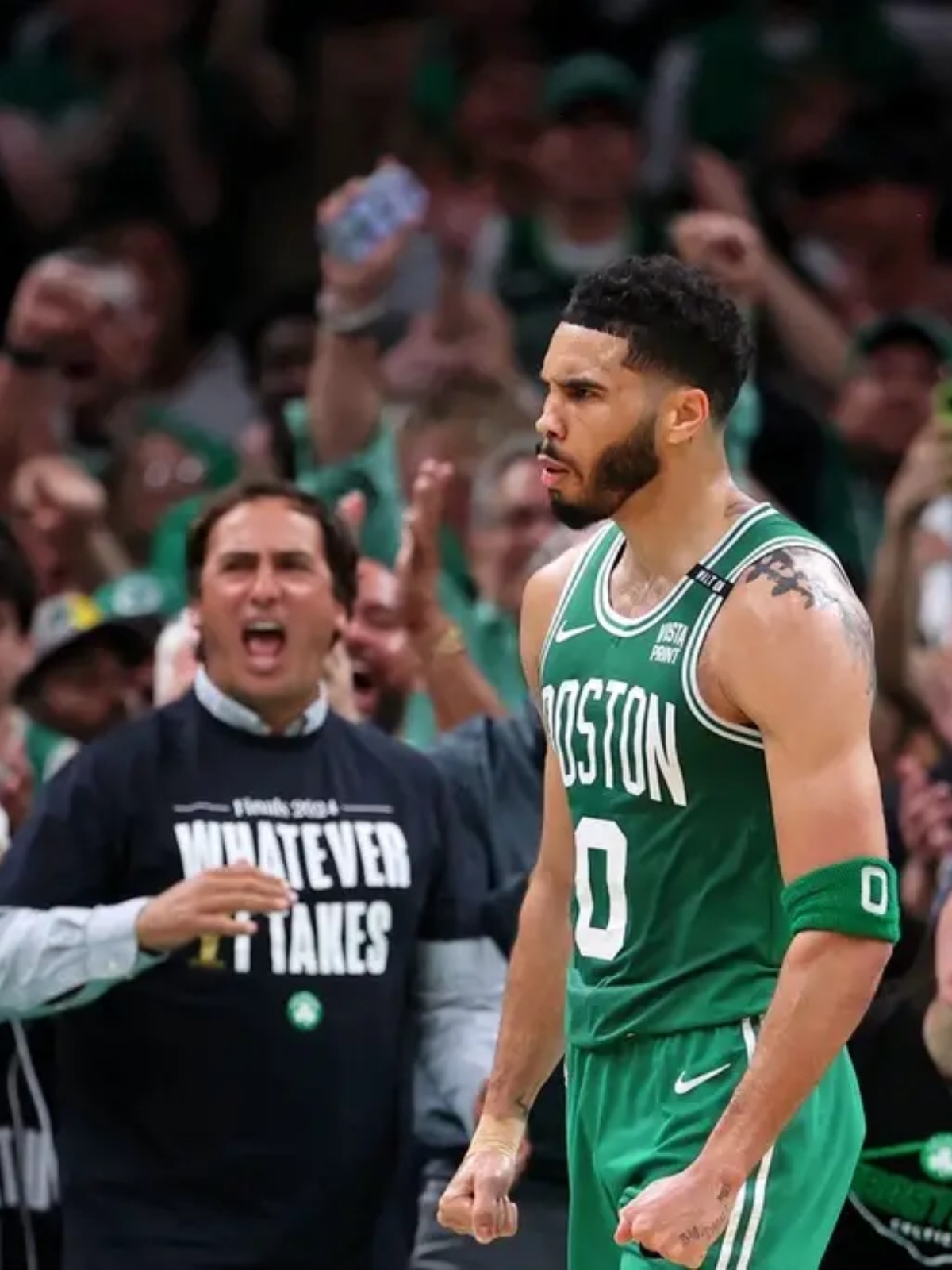  塔图姆在独行侠比赛中回归赛场，赛况扑朔迷离引发热议！