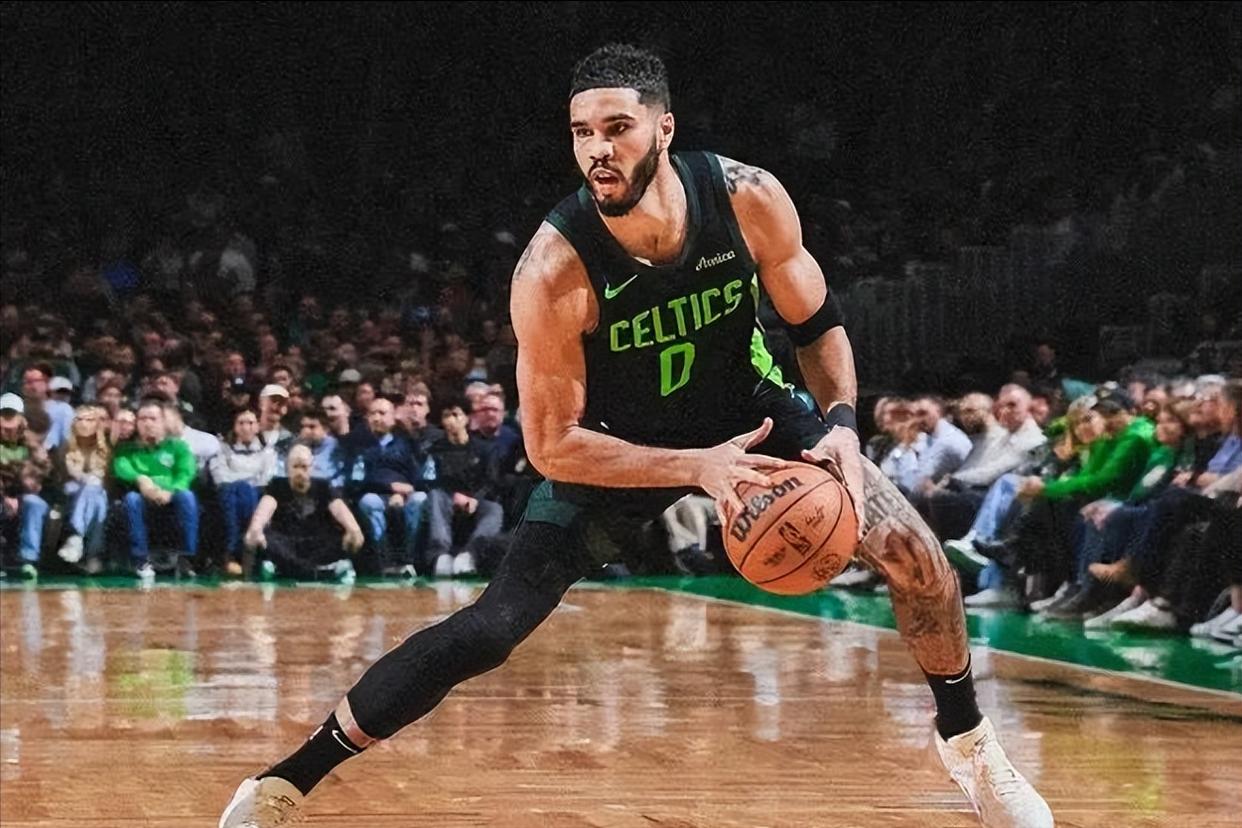 塔图姆关键节点回归赛场,篮网带队取胜! 塔图姆关键节点回归赛场,篮网带队取胜!