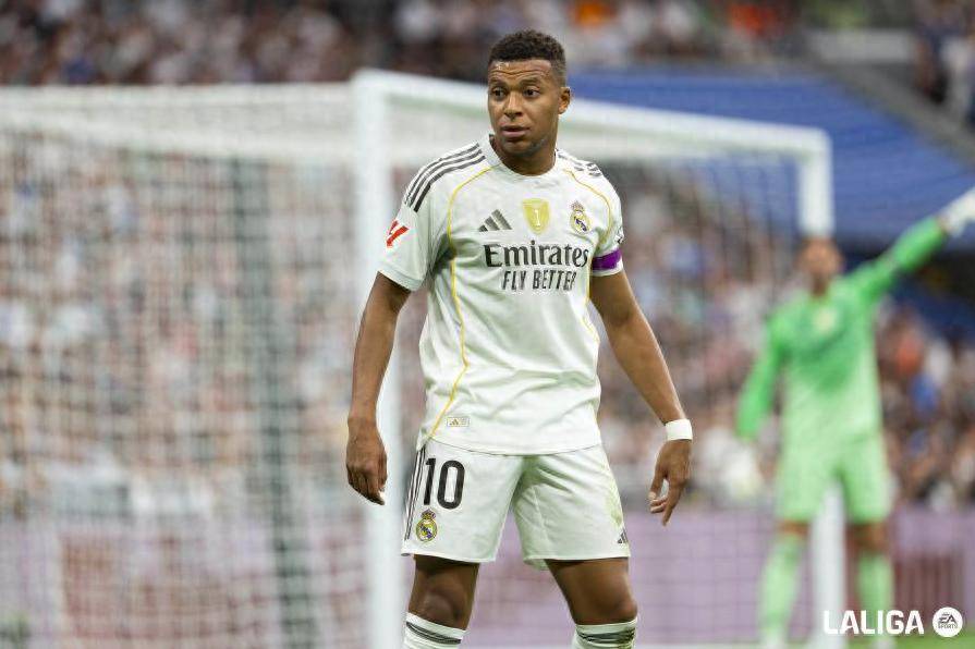 姆巴佩回归赛场,连败首场状态亮眼,快船观众沸腾!的简单介绍 姆巴佩回归赛场,连败首场状态亮眼,快船观众沸腾!的简单介绍