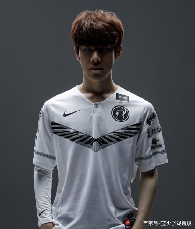 关于TheShy在拜仁比赛中问鼎冠军,关键助攻引发热议!的信息 关于TheShy在拜仁比赛中问鼎冠军,关键助攻引发热议!的信息