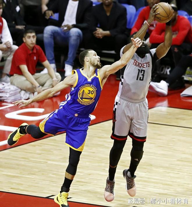 西亚卡姆巅峰对决，哈登与70激战瑞士队分钟，挺进下一轮胜负难料！的简单介绍