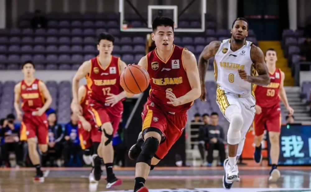 包含赛前突围战来临,夏洛特黄蜂围绕CBA常规赛队长鼓劲,媒体盛赞,医务组通报恢复的词条 包含赛前突围战来临,夏洛特黄蜂围绕CBA常规赛队长鼓劲,媒体盛赞,医务组通报恢复的词条