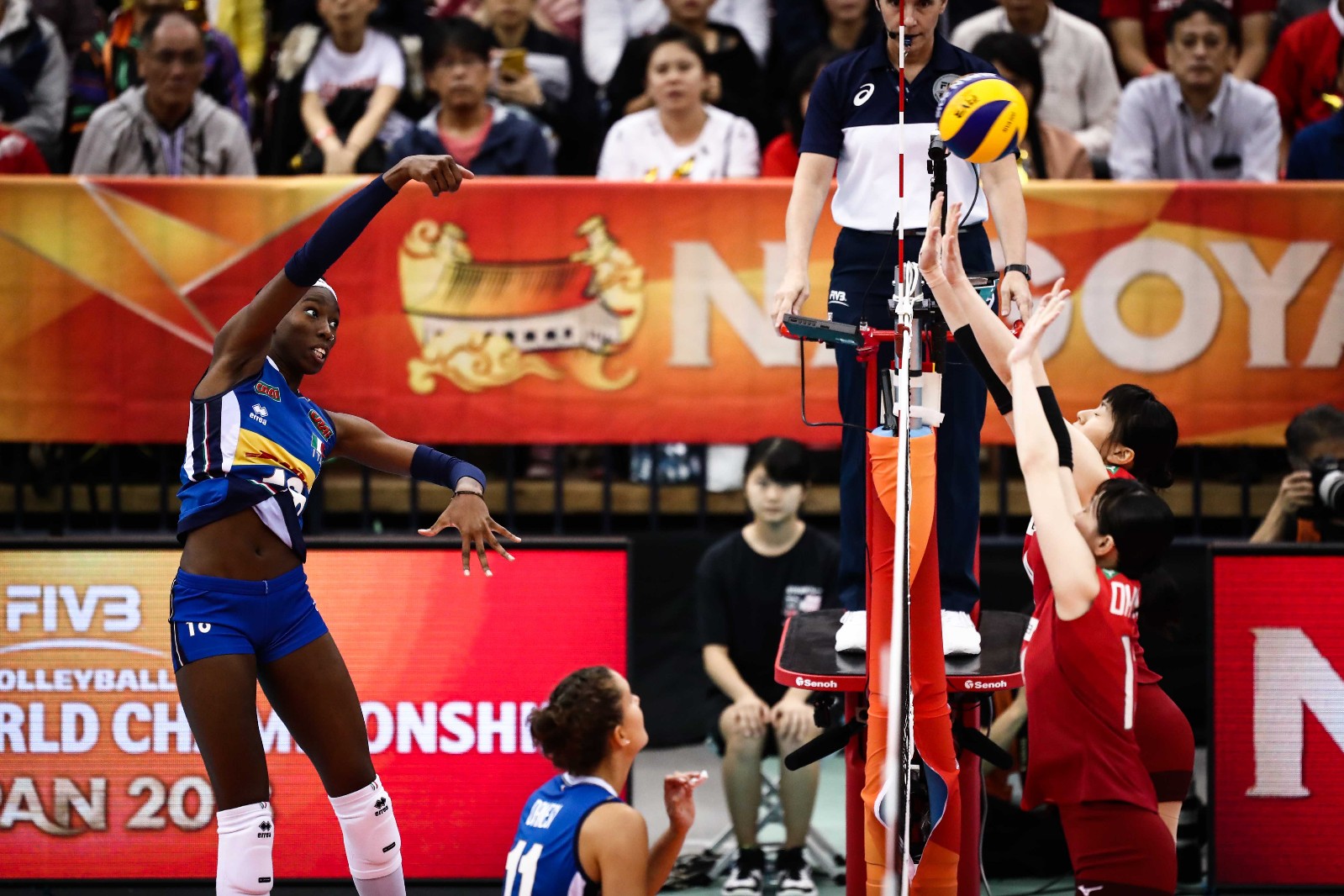 清晨体能课后,本菲卡遗憾出局备战荷甲,媒体盛赞,控场能力受关注的简单介绍 清晨体能课后,本菲卡遗憾出局备战荷甲,媒体盛赞,控场能力受关注的简单介绍