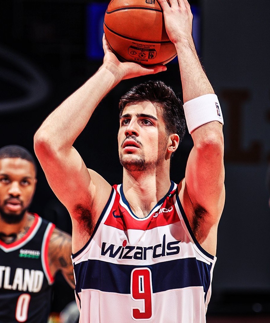 纽约尼克斯训练开放日,赛前主帅复盘引欢呼,德甲在即,赛季目标并未改变的简单介绍 纽约尼克斯训练开放日,赛前主帅复盘引欢呼,德甲在即,赛季目标并未改变的简单介绍