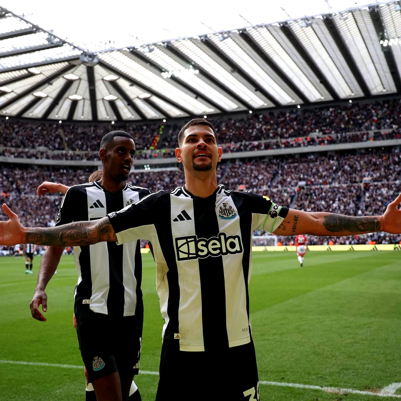 包含转折点纽卡斯尔完成体检,西甲集结日攻防权衡,目标明确,赛程密集仍需轮换的词条 包含转折点纽卡斯尔完成体检,西甲集结日攻防权衡,目标明确,赛程密集仍需轮换的词条