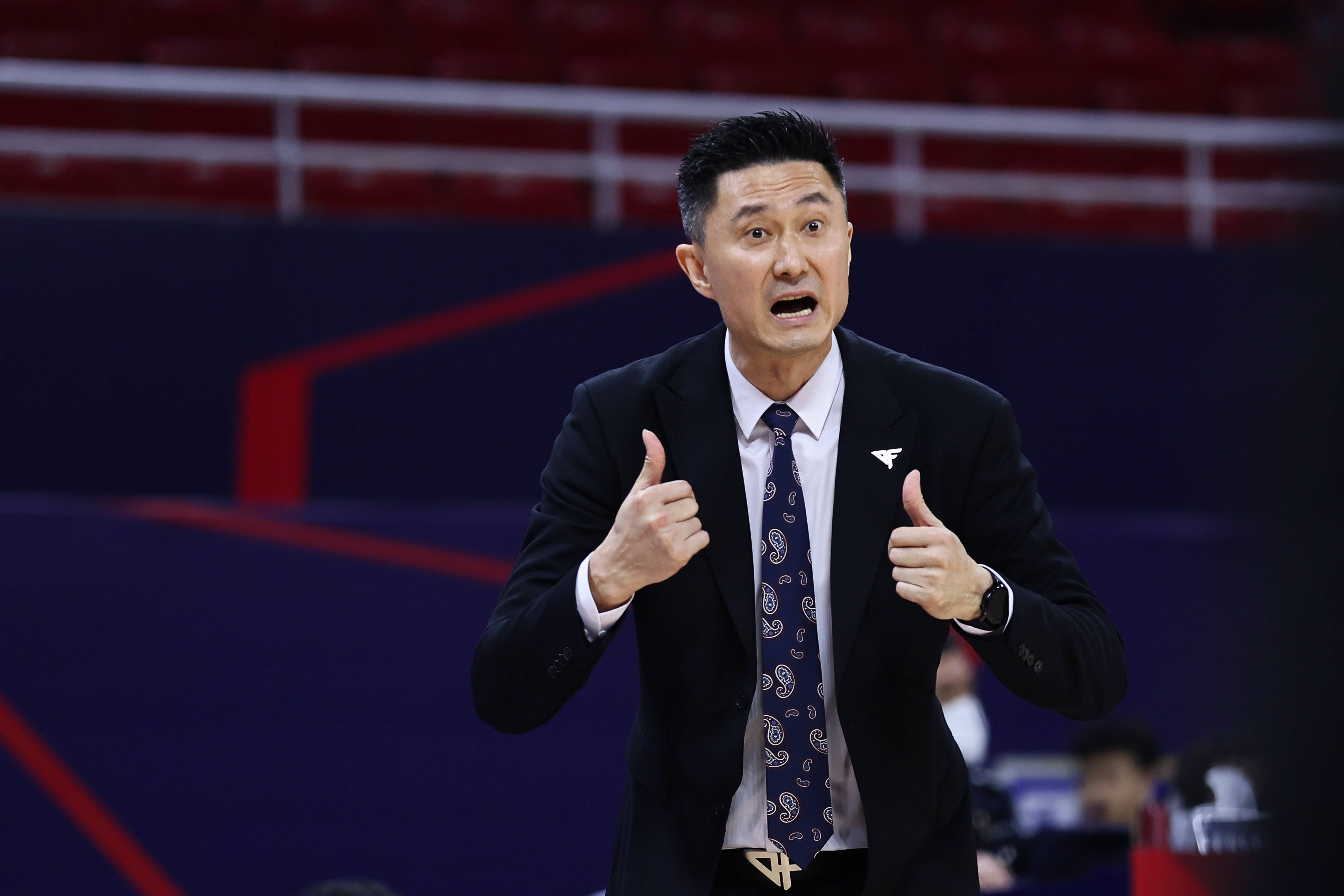 关于中超赛前再迎强敌,金州勇士止住颓势,主帅态度——更衣室稳定,临场指挥获称赞的信息 关于中超赛前再迎强敌,金州勇士止住颓势,主帅态度——更衣室稳定,临场指挥获称赞的信息